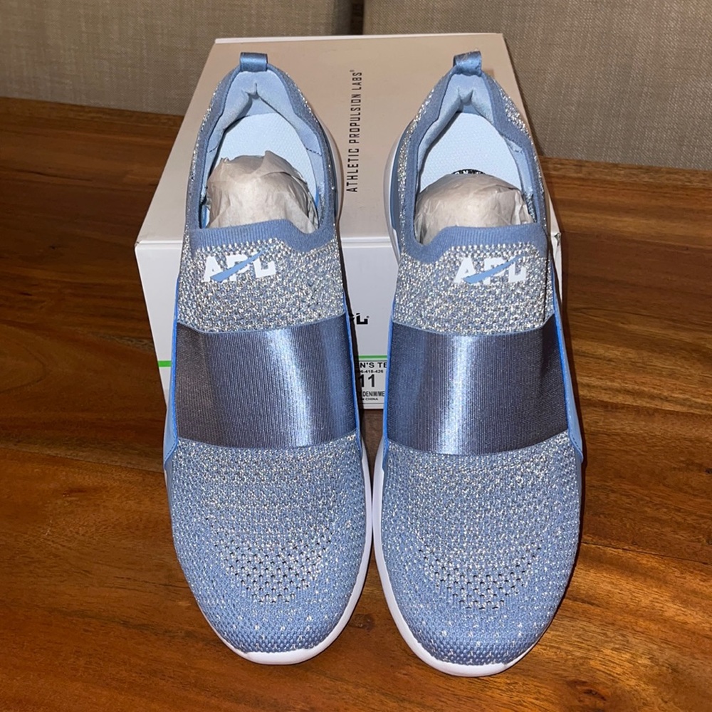 Mens Techloom Bliss APL 11 NEW Never Used